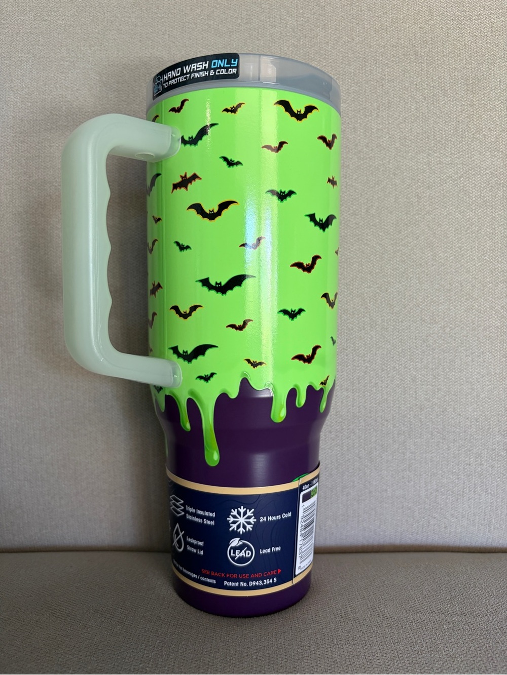 Buc-cee’s 2026 Halloween Glow-in-the-dark 40oz Fit Forty Pro Tumbler - Picture 2 of 8